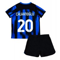 Inter Milan Hakan Calhanoglu #20 Replika babykläder Hemmaställ Barn 2023-24 Kortärmad (+ korta byxor)